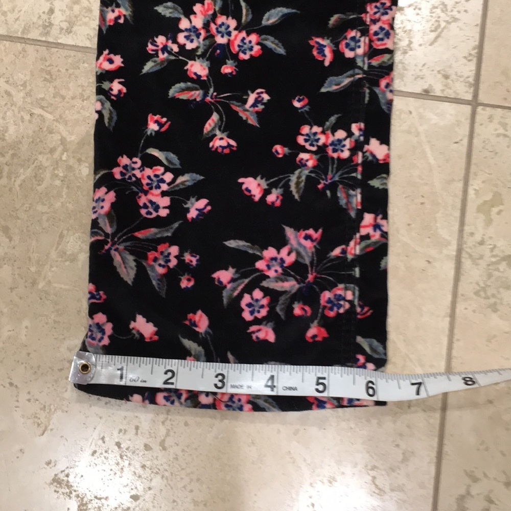 Rebecca Taylor Black Skinny Jeans with Pink Floral Print - Picture 15 of 16